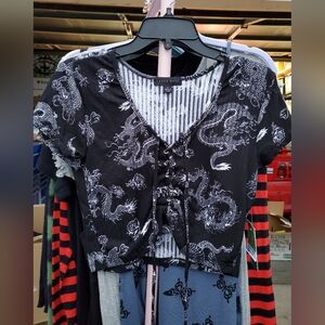 SHEIN Black and White Dragon Lace-Up Crop Top